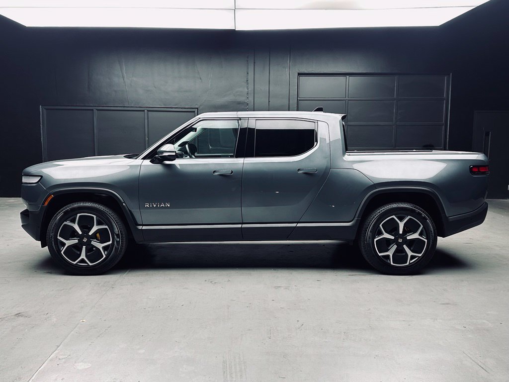 Used 2022 Rivian R1T Adventure AWD/4WD image 4