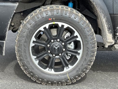 New 2027 RAM 1500 Laramie w/ Night Edition AWD/4WD image 24