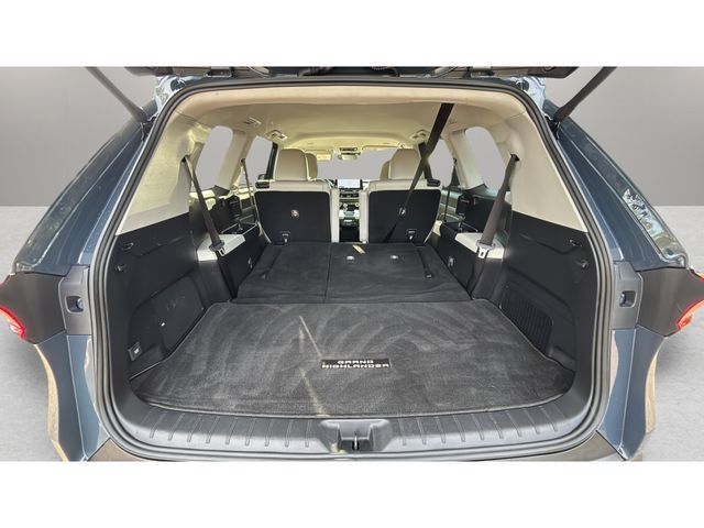 Used 2024 Toyota Grand Highlander AWD Hybrid image 34