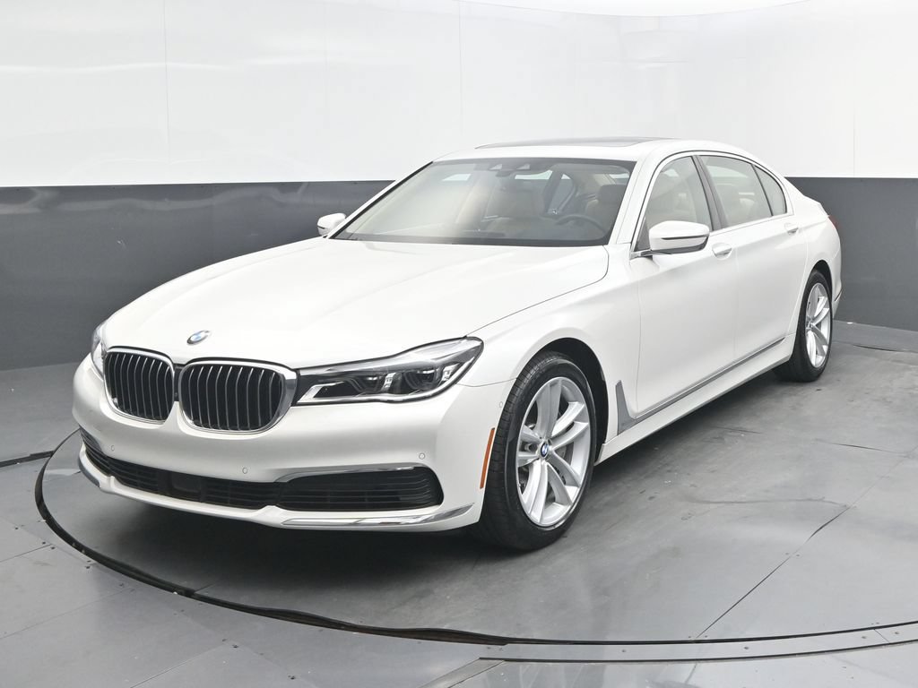 Used 2019 BMW 750i w/ Executive Package RWD image 1