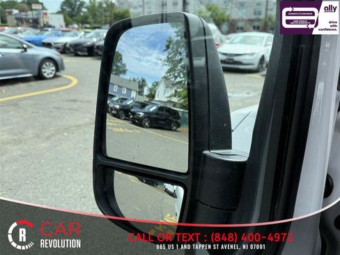 Used 2023 Ford Transit 250 Medium Roof AWD image 22
