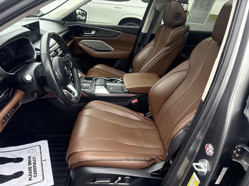 Used 2023 Acura MDX SH-AWD w/ Advance Package image 9