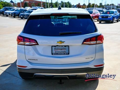 Used 2023 Chevrolet Equinox LT w/ LPO, Floor Liner Package image 4