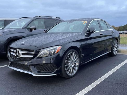 Used 2017 Mercedes-Benz C 300 4MATIC Sedan image 5
