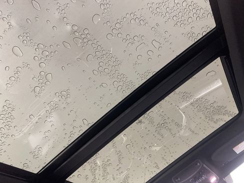 Used 2022 Ford F350 Platinum image 17