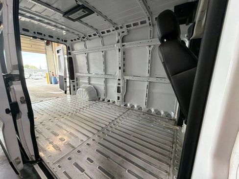 Used 2025 RAM ProMaster 2500 w/ Convenience Group FWD image 20