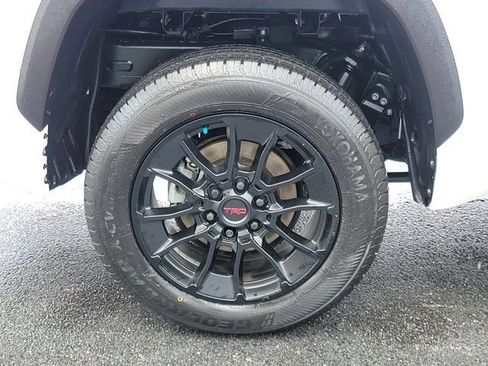 Used 2024 Toyota Tundra SR5 w/ SR5 Premium Package AWD/4WD image 5