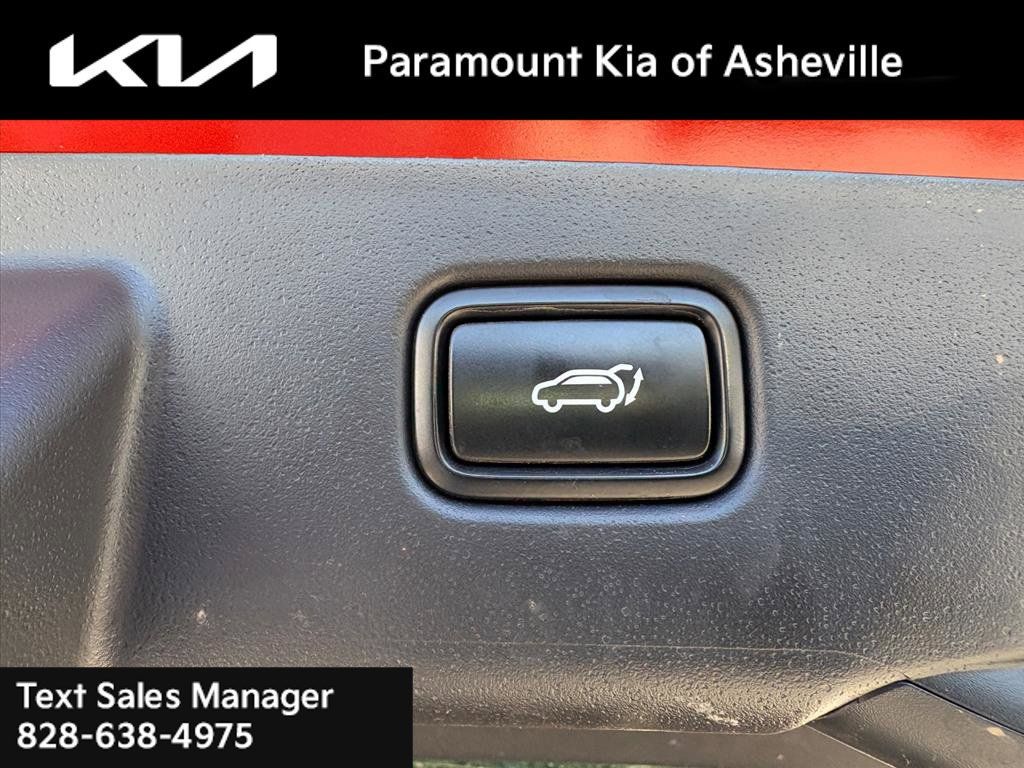 Certified 2023 Kia Niro Wind FWD image 28