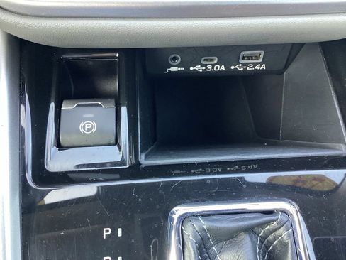 Used 2024 Subaru Outback Limited AWD/4WD image 22