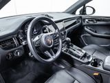 Used 2025 Porsche Macan image 4