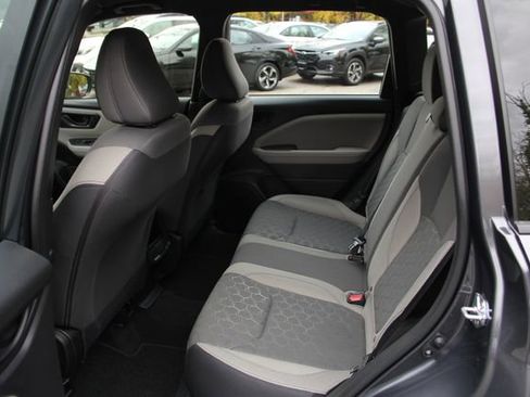 Used 2025 Subaru Forester image 27