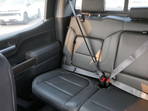Used 2019 Chevrolet Silverado 1500 LT w/ Convenience Package AWD/4WD image 12
