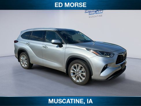 Used 2021 Toyota Highlander Limited AWD/4WD image 3