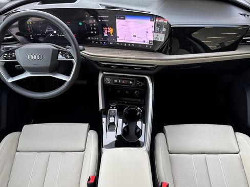 New 2025 Audi Q5 2.0T Premium Plus image 10