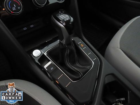 Certified 2024 Volkswagen Taos S w/ MDO Package image 17