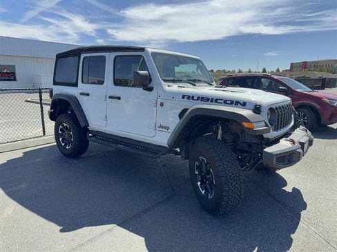 Used 2024 Jeep Wrangler Unlimited Rubicon w/ Technology Group AWD/4WD image 32