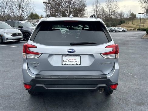 Used 2022 Subaru Forester Limited image 5