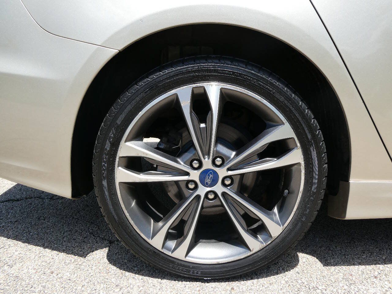 Used 2019 Ford Fusion Titanium AWD/4WD image 34