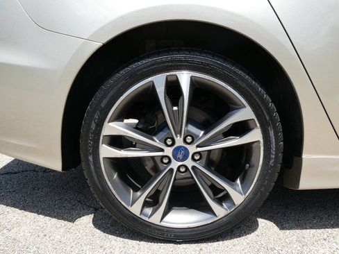 Used 2019 Ford Fusion Titanium AWD/4WD image 34