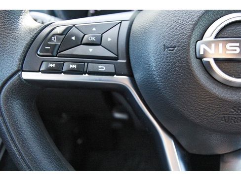 Used 2024 Nissan Sentra SV image 15