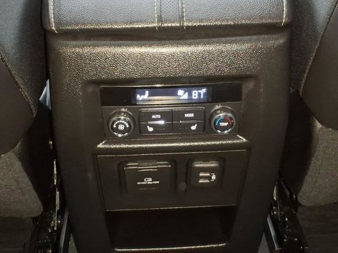 Certified 2023 Chevrolet Traverse Premier w/ Redline Edition image 12