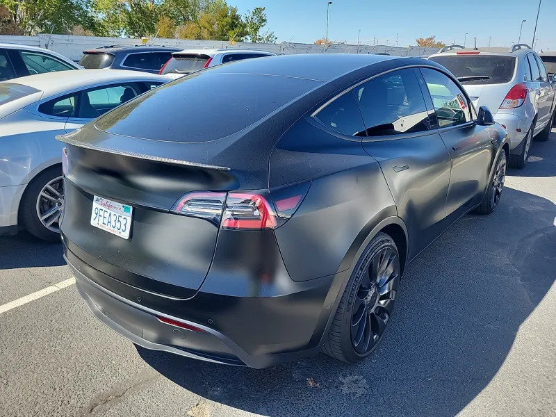 Used 2022 Tesla Model Y Performance AWD/4WD image 4