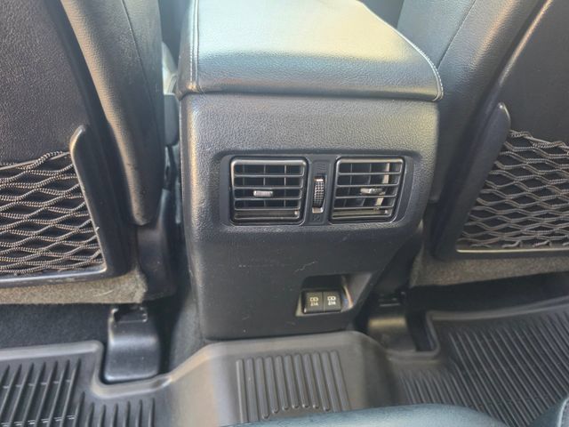 Used 2022 Toyota 4Runner Limited AWD/4WD image 38