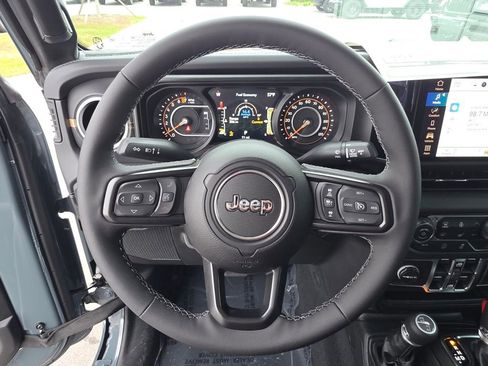 New 2026 Jeep Gladiator Sport image 15