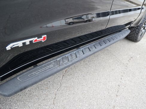 Used 2024 GMC Sierra 1500 AT4 w/ Technology Package image 16