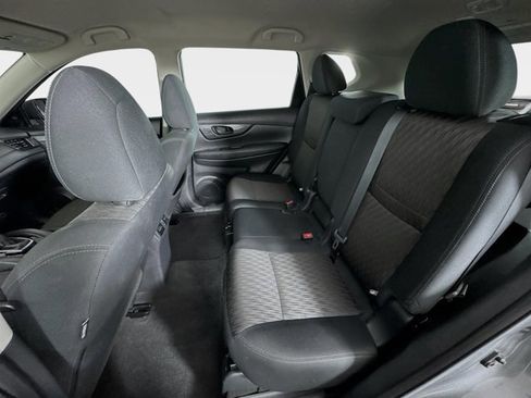 Certified 2020 Nissan Rogue S image 21