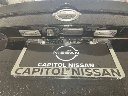 New 2025 Nissan Sentra SR w/ Midnight Edition image 11