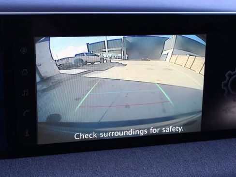 Used 2025 Nissan Kicks SV image 7