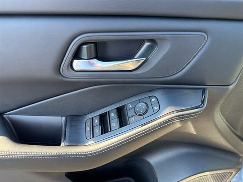 New 2026 Nissan Rogue SV image 10