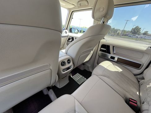 Used 2023 Mercedes-Benz G 550 image 32