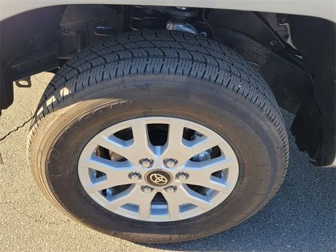 Used 2025 Toyota Tacoma SR5 image 17