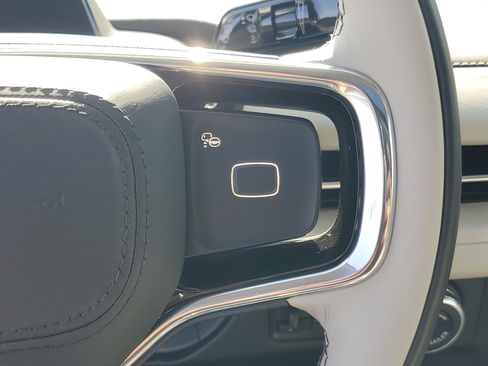 New 2026 Lincoln Navigator Reserve AWD/4WD image 18