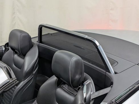 Used 2013 Mercedes-Benz SL 550 w/ Premium Pkg image 29
