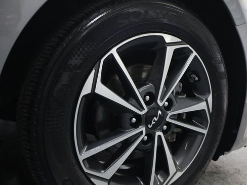 Used 2024 Kia Forte LXS image 29