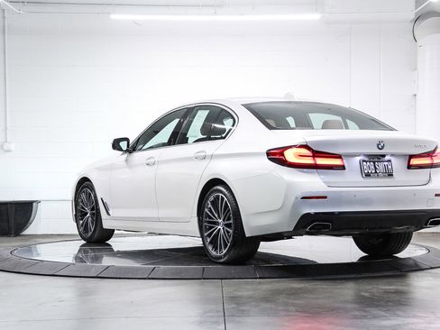 Certified 2023 BMW 530i w/ Premium Package RWD image 4