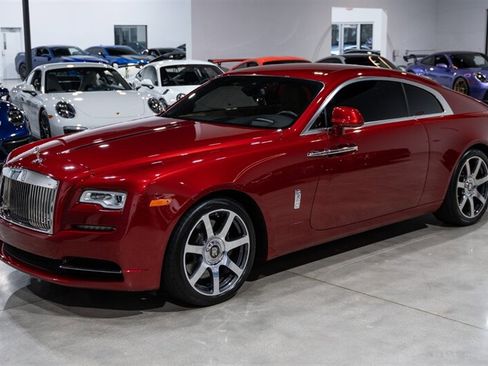 Used 2019 Rolls-Royce Wraith RWD image 2