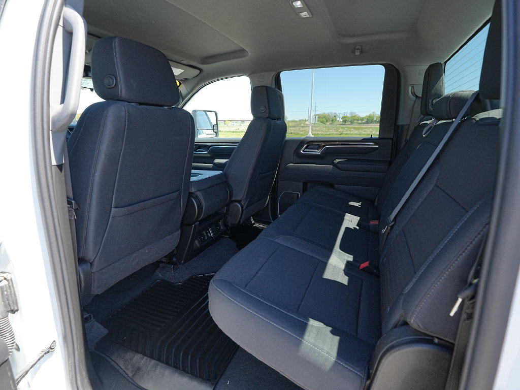 Used 2025 Chevrolet Silverado 2500 LT AWD/4WD image 19