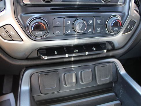 Used 2018 Chevrolet Silverado 1500 LT w/ All Star Edition AWD/4WD image 27