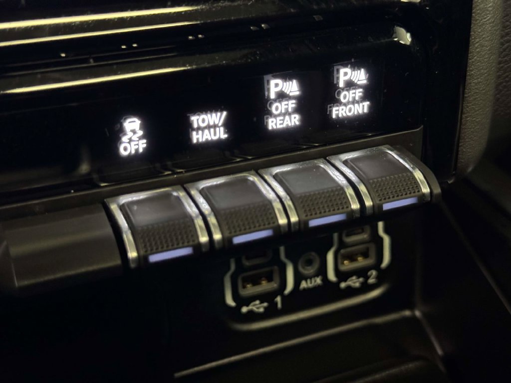 Used 2023 RAM 1500 Laramie AWD/4WD image 24