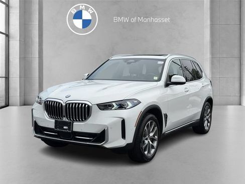 Used 2025 BMW X5 xDrive40i w/ Parking Assistance Package AWD/4WD image 1