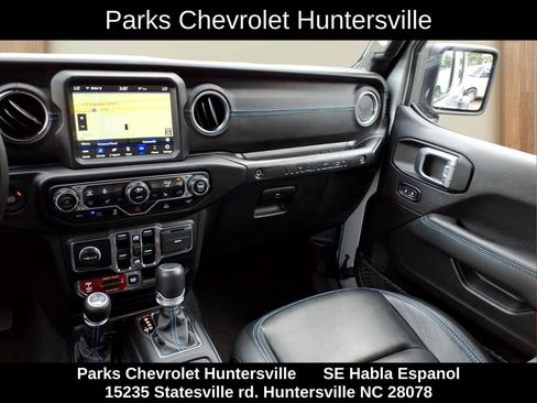 Used 2023 Jeep Wrangler Unlimited Rubicon 4xe w/ Cold Weather Group AWD/4WD image 23