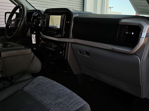 Used 2022 Ford F150 XLT w/ Trailer Tow Package image 25