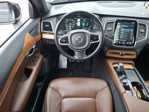 Used 2022 Volvo XC90 T8 Inscription Expression image 14