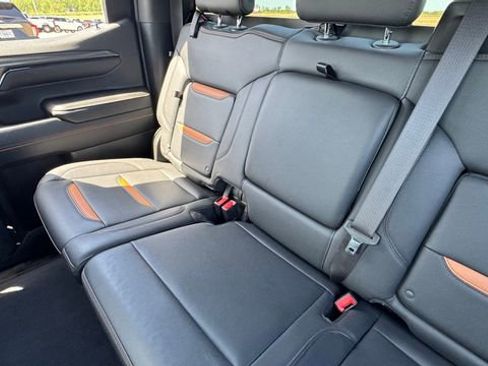 Used 2024 GMC Sierra 1500 AT4 AWD/4WD image 14