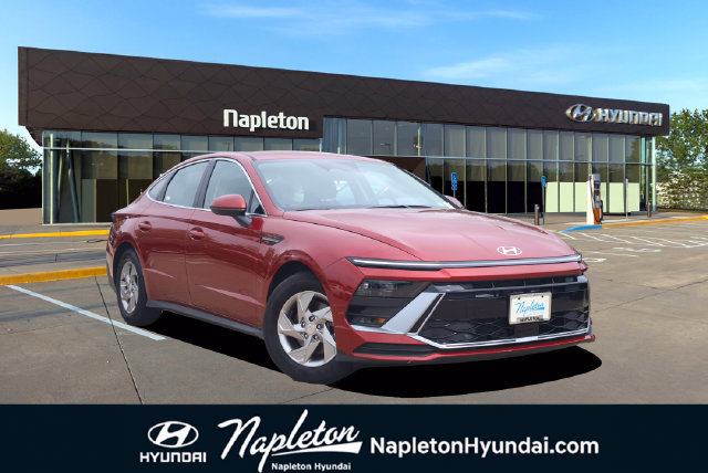 Certified 2025 Hyundai Sonata SE FWD image 1