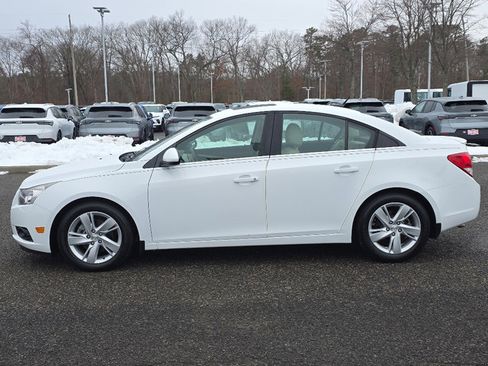 Certified 2014 Chevrolet Cruze Diesel w/ Enhanced Safety Package image 10